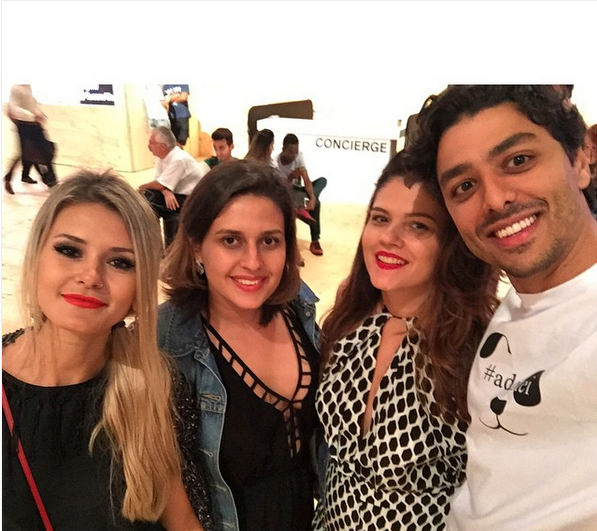 Selfie com as queridas Mari Dalla e Rita Heroína